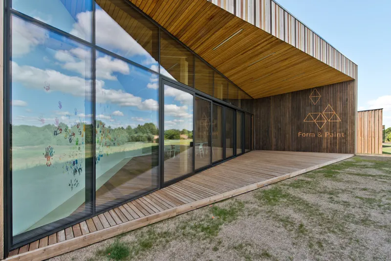 inTegra House architektūra gamtos apsuptyje